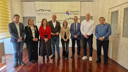 Imagen Miguel Ángel de Vicente preside la toma de posesión de dos jefas de unidad de la Diputación de Segovia